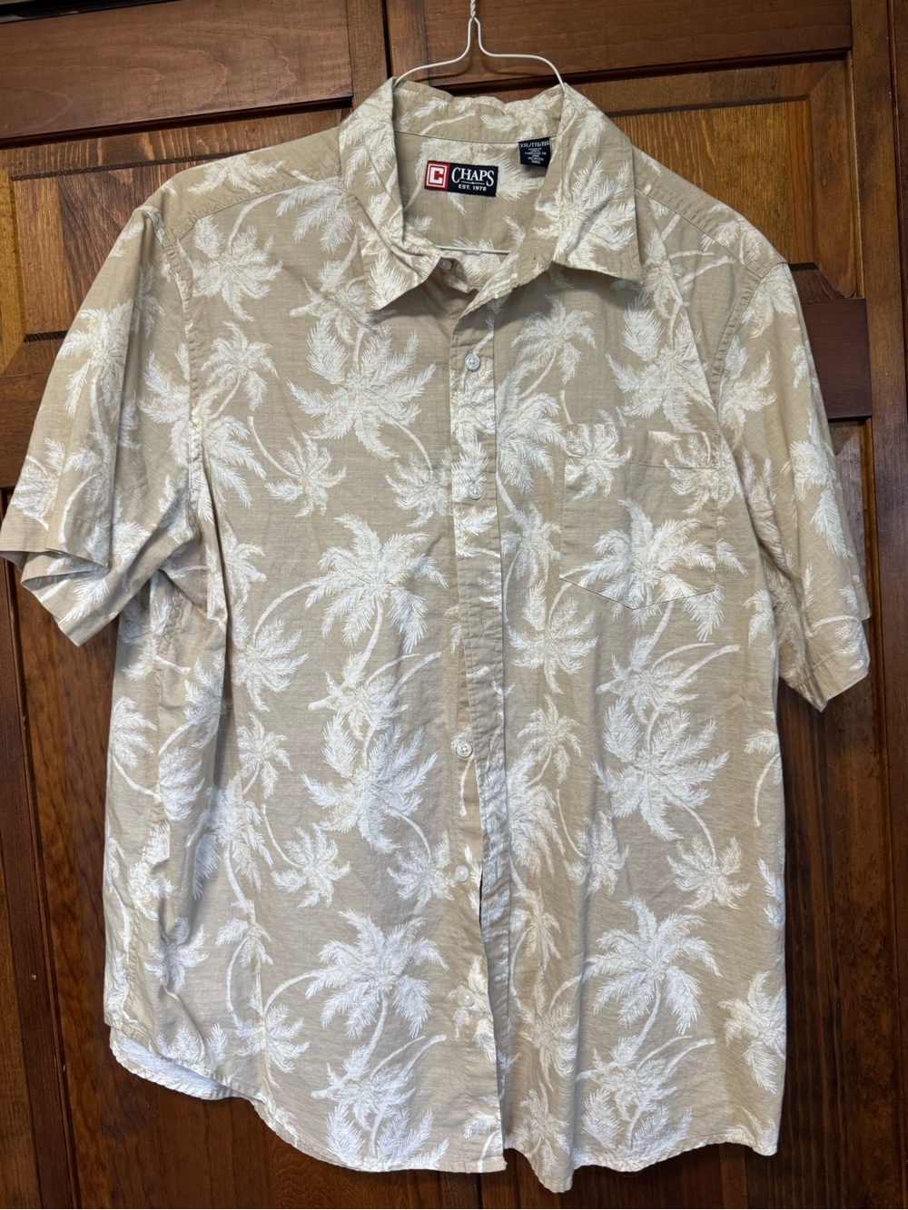 Chaps Tan & White Short-Sleeve Palm Print Button-Down Shirt
